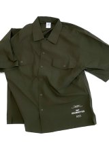 EMPIRE Co.,Ltd Merch New Message Wide Boxi Shirt (Olive) [¥7,000+税]