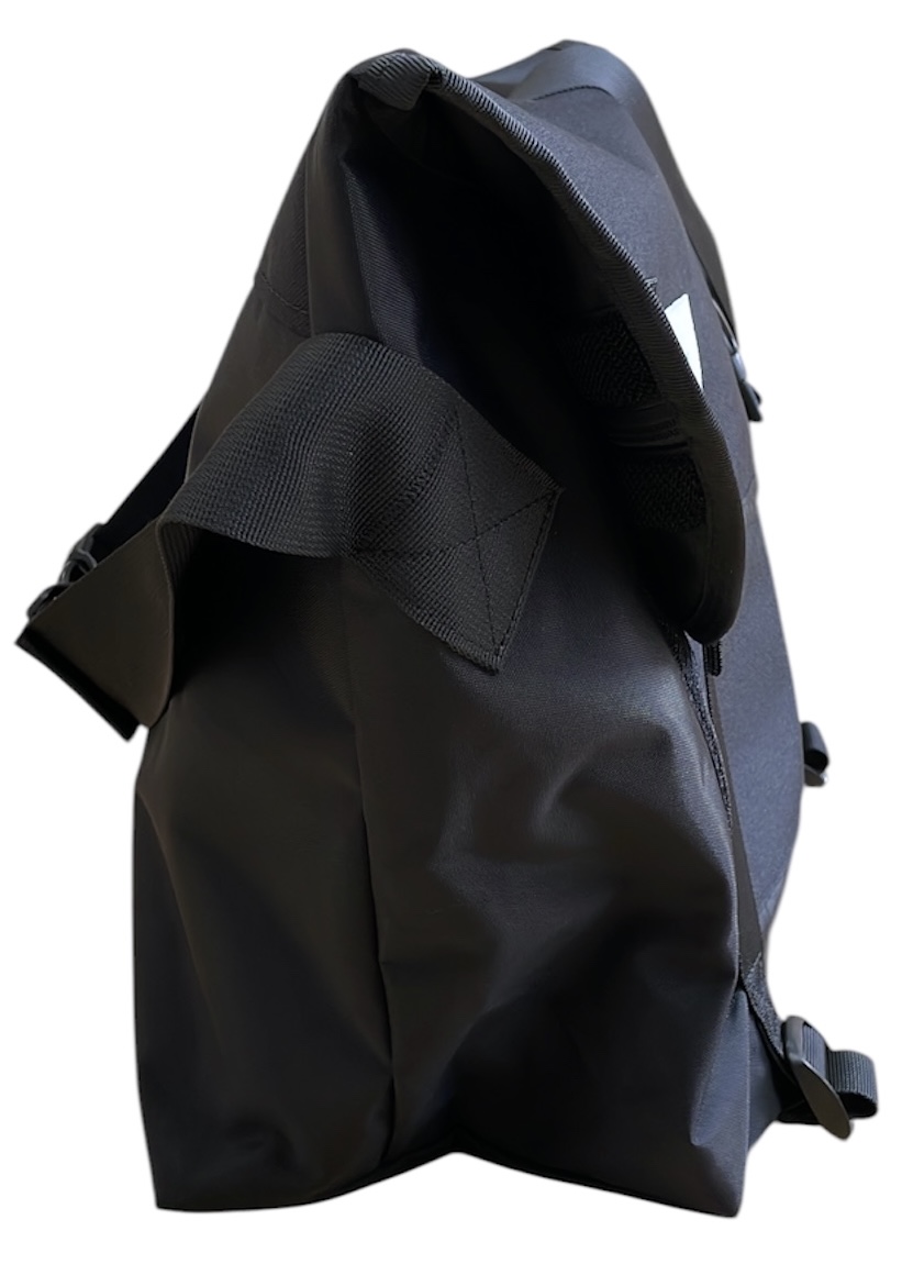 画像5: [送料無料] EMPIRE Co.,Ltd Merch BPM Messenger Bag (Black) [14,500+税] 